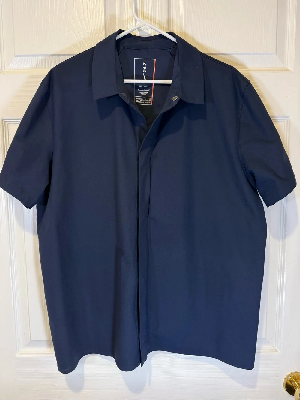 Men's Nike 24.7 PerfectStretch. Short-Sleeve Snap Button-Down Shirt in Navy